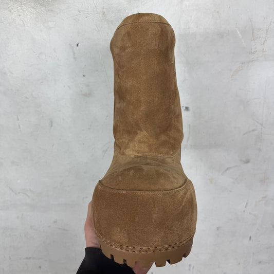 Balenciaga Mid Suede Alaska Boots