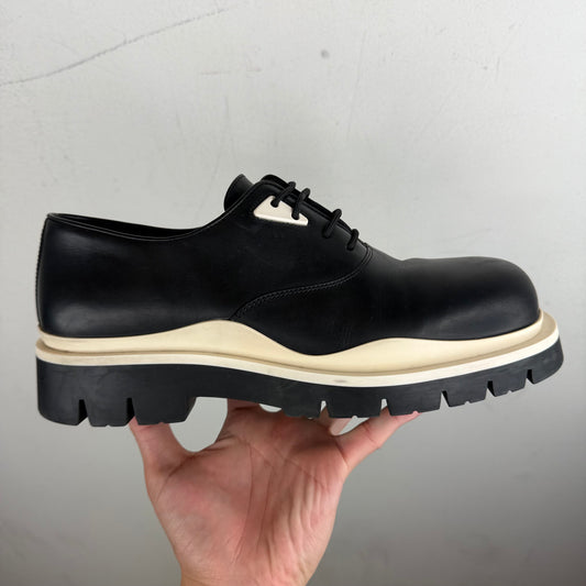 Bottega Veneta Black/White Tire Low Derbies
