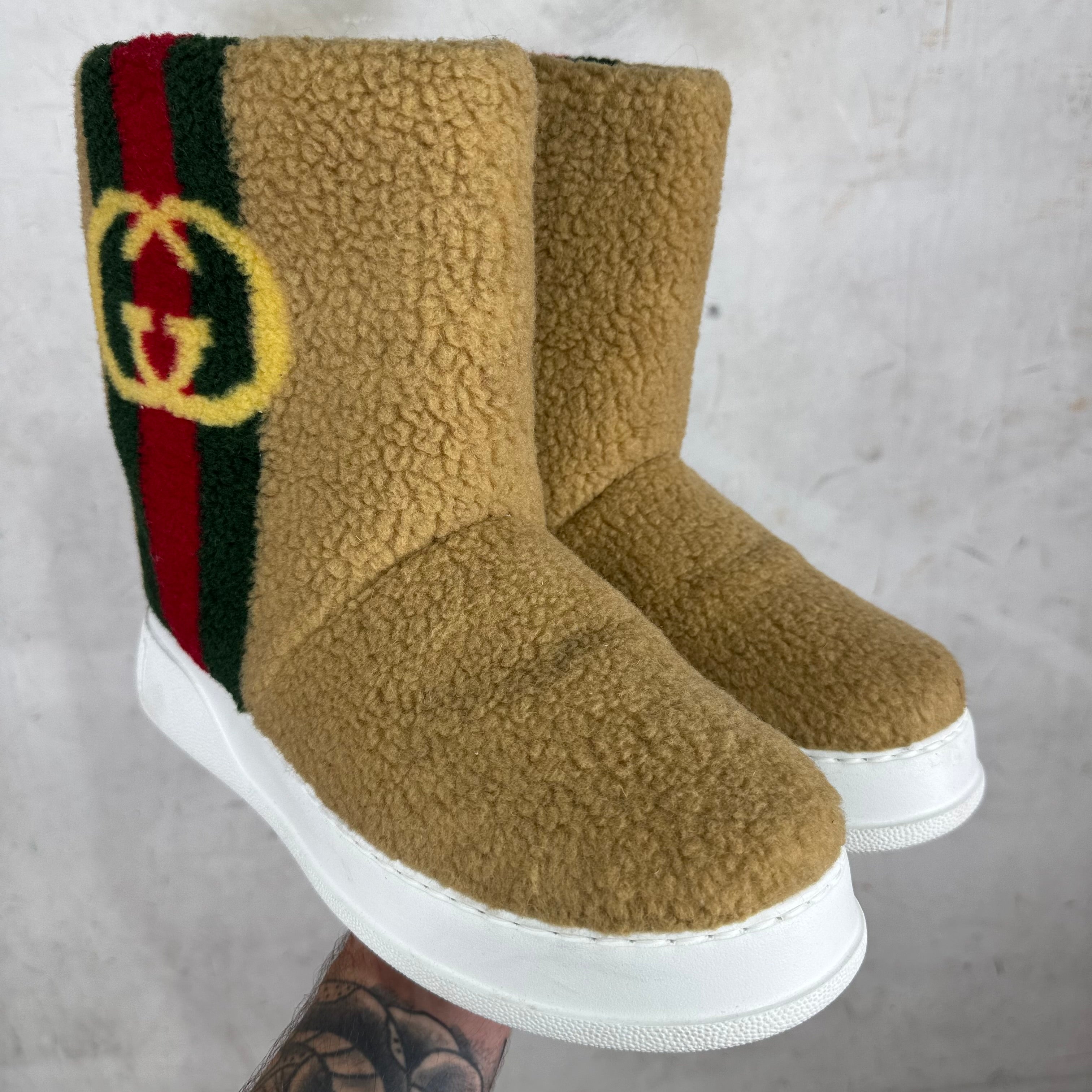 GUCCI オープントゥミュール24〜25㌢ Gucci Auckland Interlock Faux Shearling Boot – www.Lukes.store