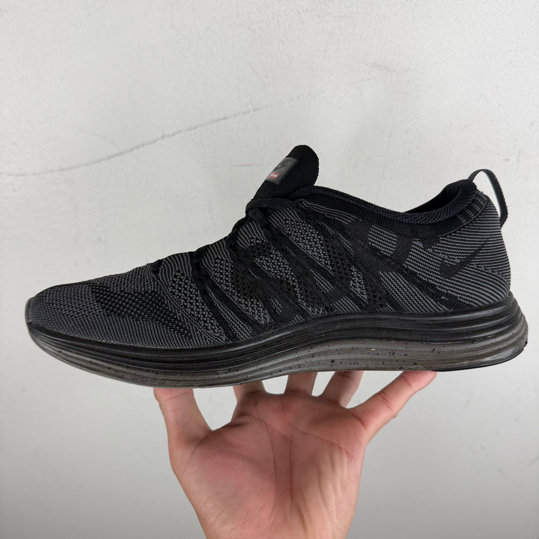 Nike Supreme Fly Knit Lunar1+ Sneakers