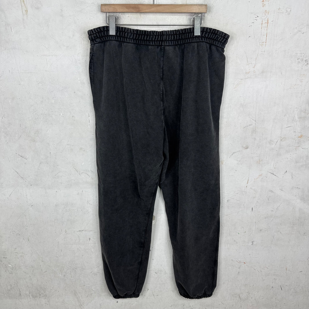 Gucci Frayed Spellout Logo Sweatpants