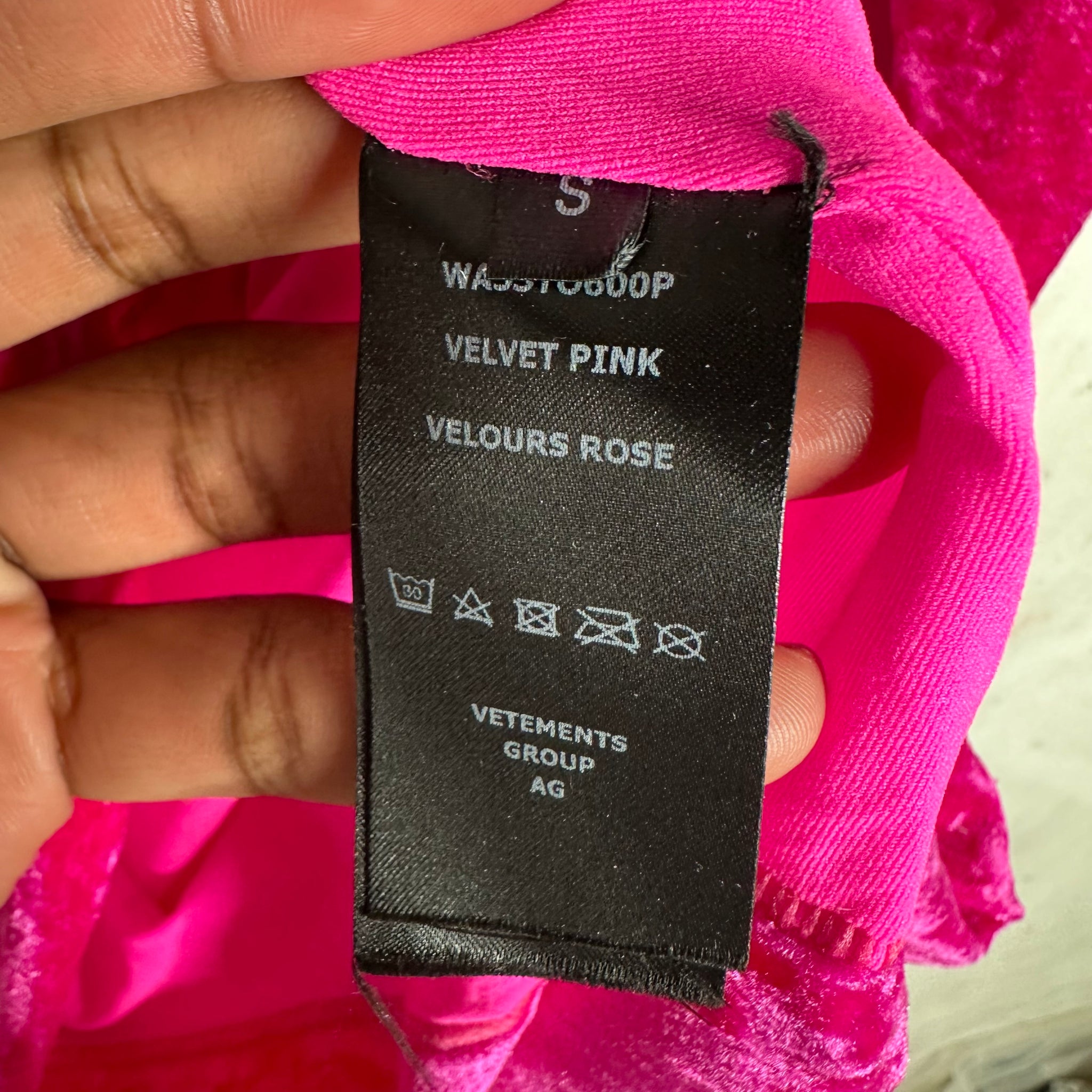 VETEMENTS Velvet Pink Skin Tight Shirt