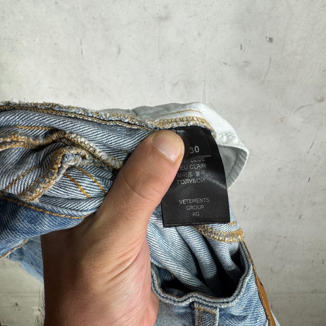 Vetements Lightwash Raver Jeans