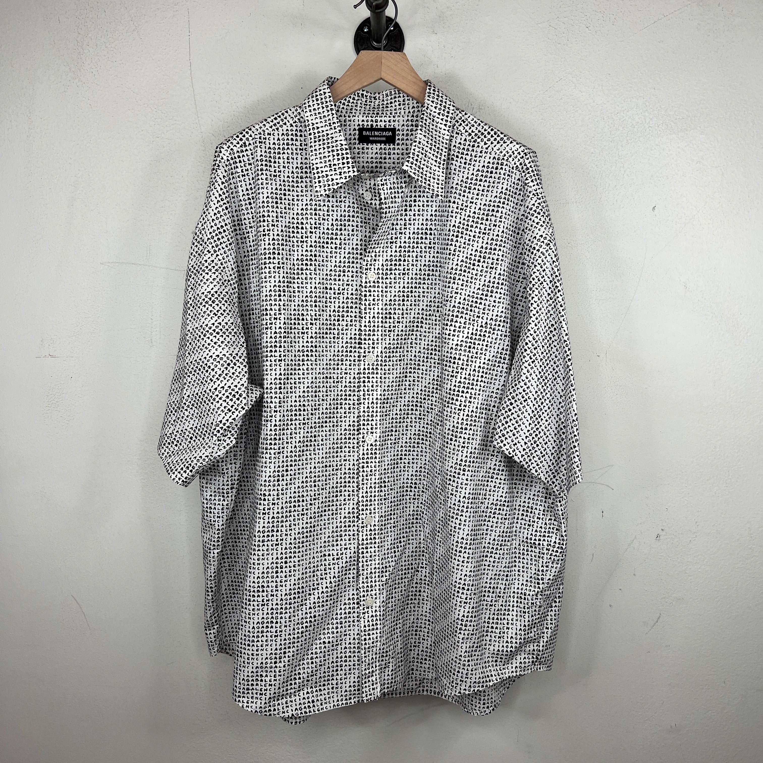 Balenciaga – www.Lukes.store Balenciaga – www.Lukes.store