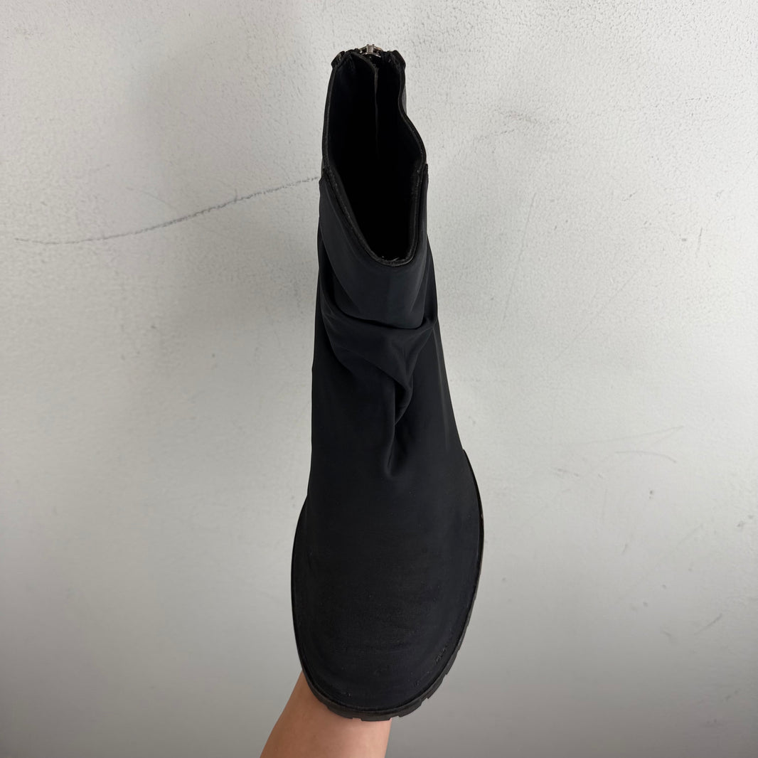 424 Black Marathon Boots