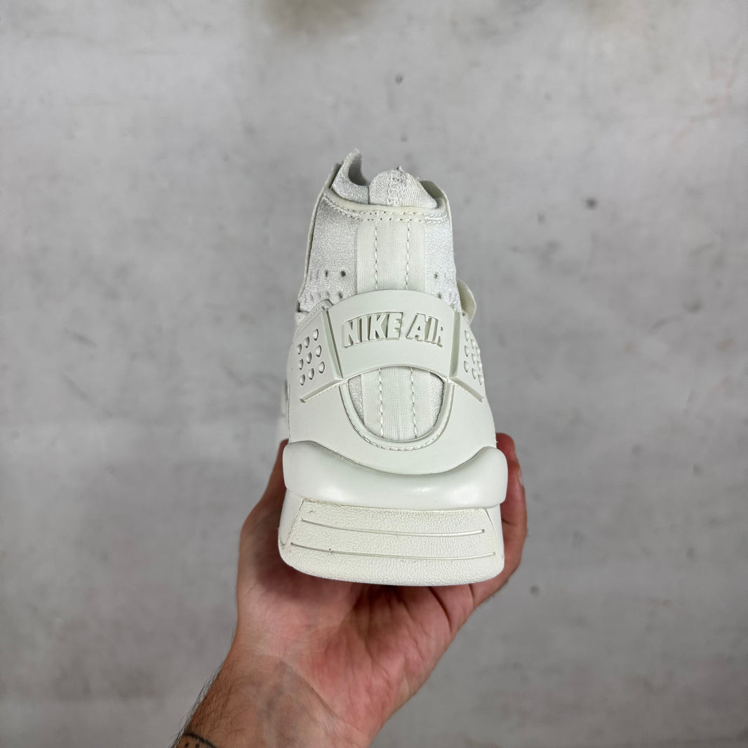 Nike x CDG White Mowabbs