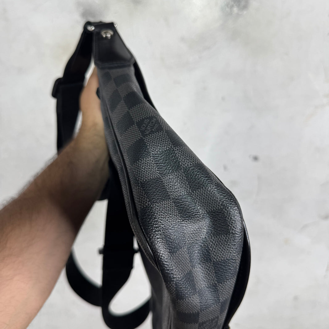 Louis Vuitton Black Damier Daniel Messenger Bag