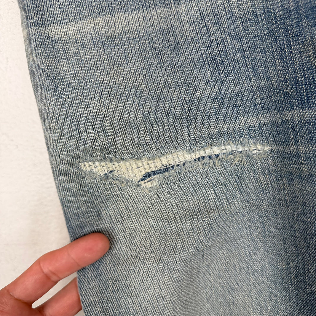 Saint Laurent Light Wash D02 Distressed Jeans