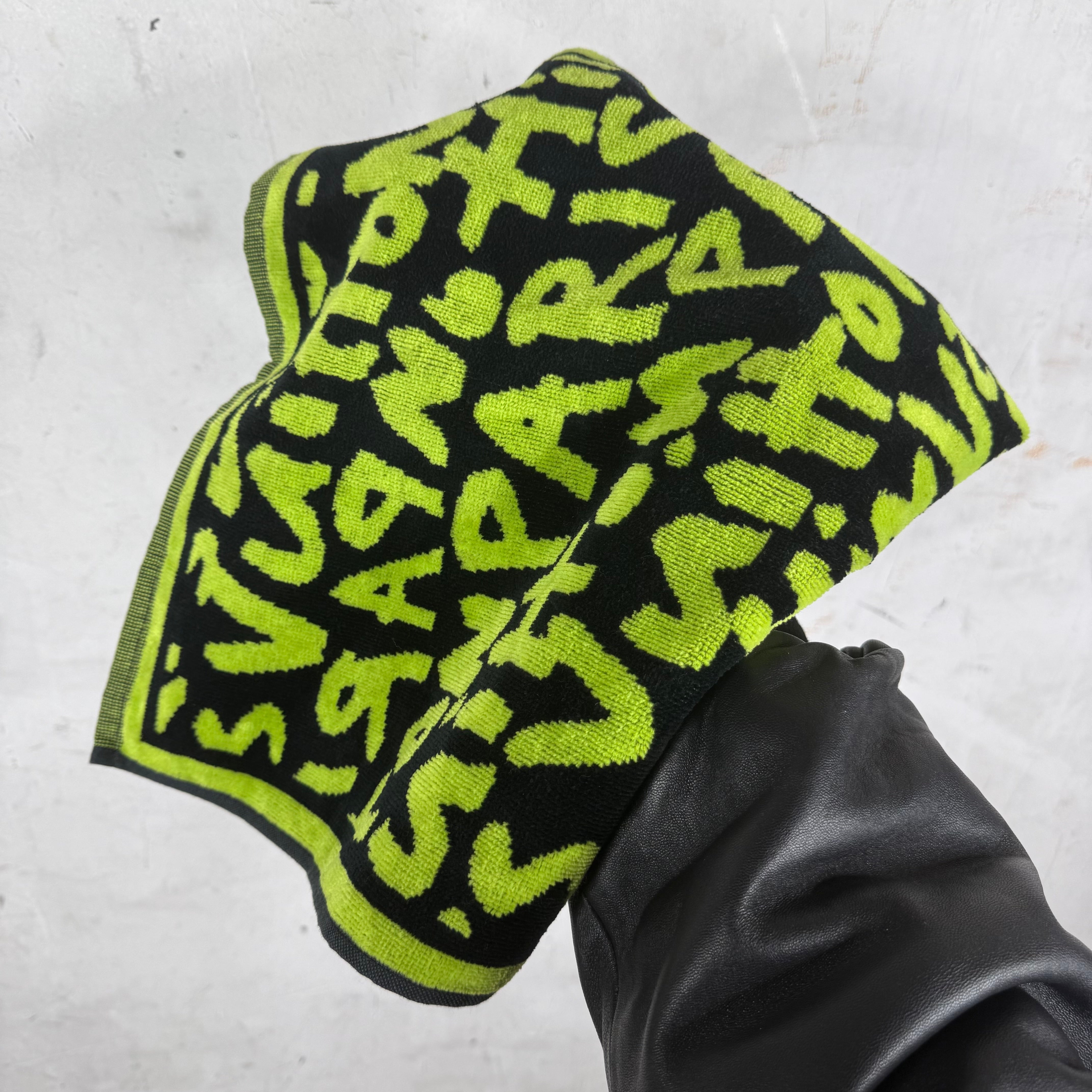 Louis Vuitton Stephen Sprouse Green Towel – www.Lukes.store
