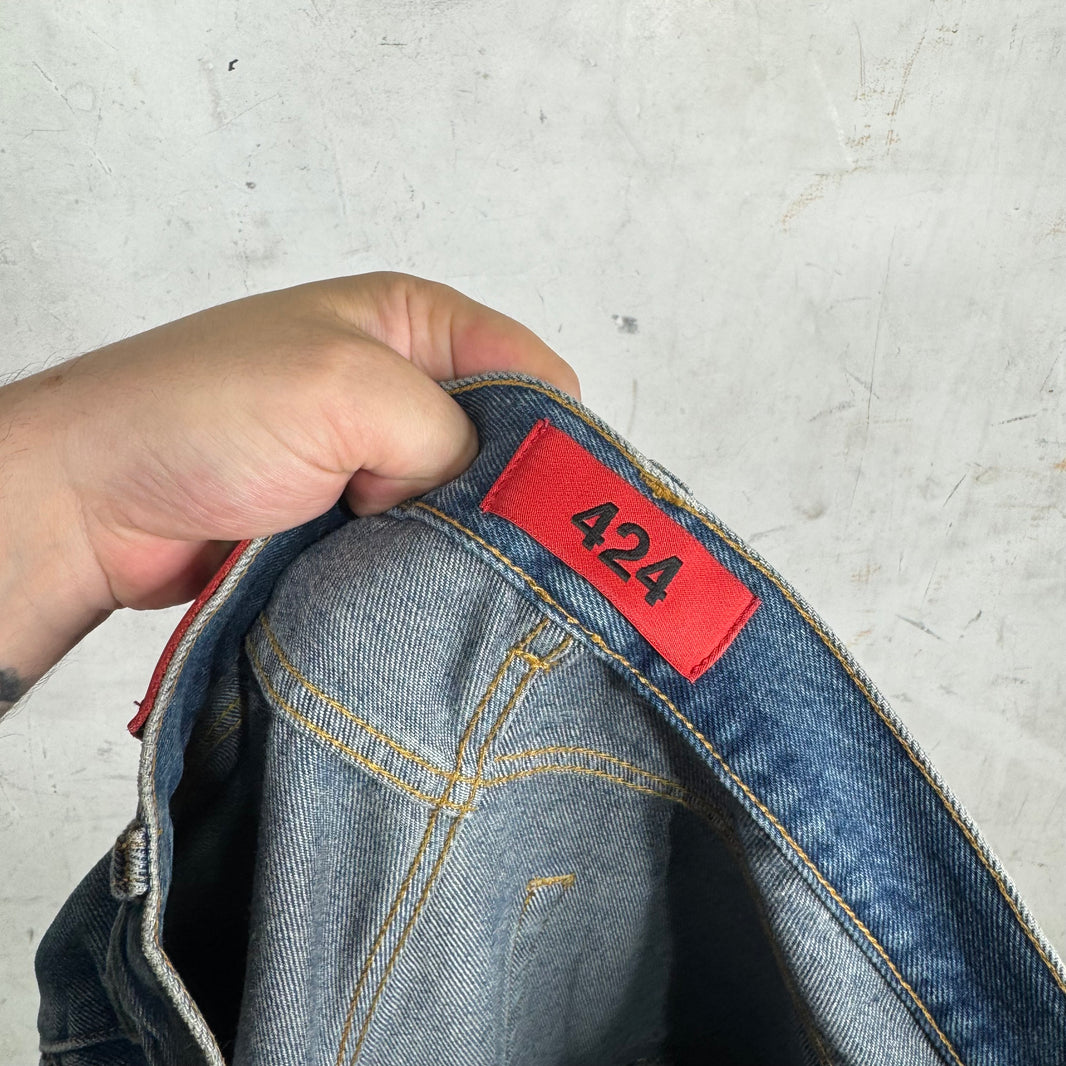 424 Distressed & Repaired Jeans