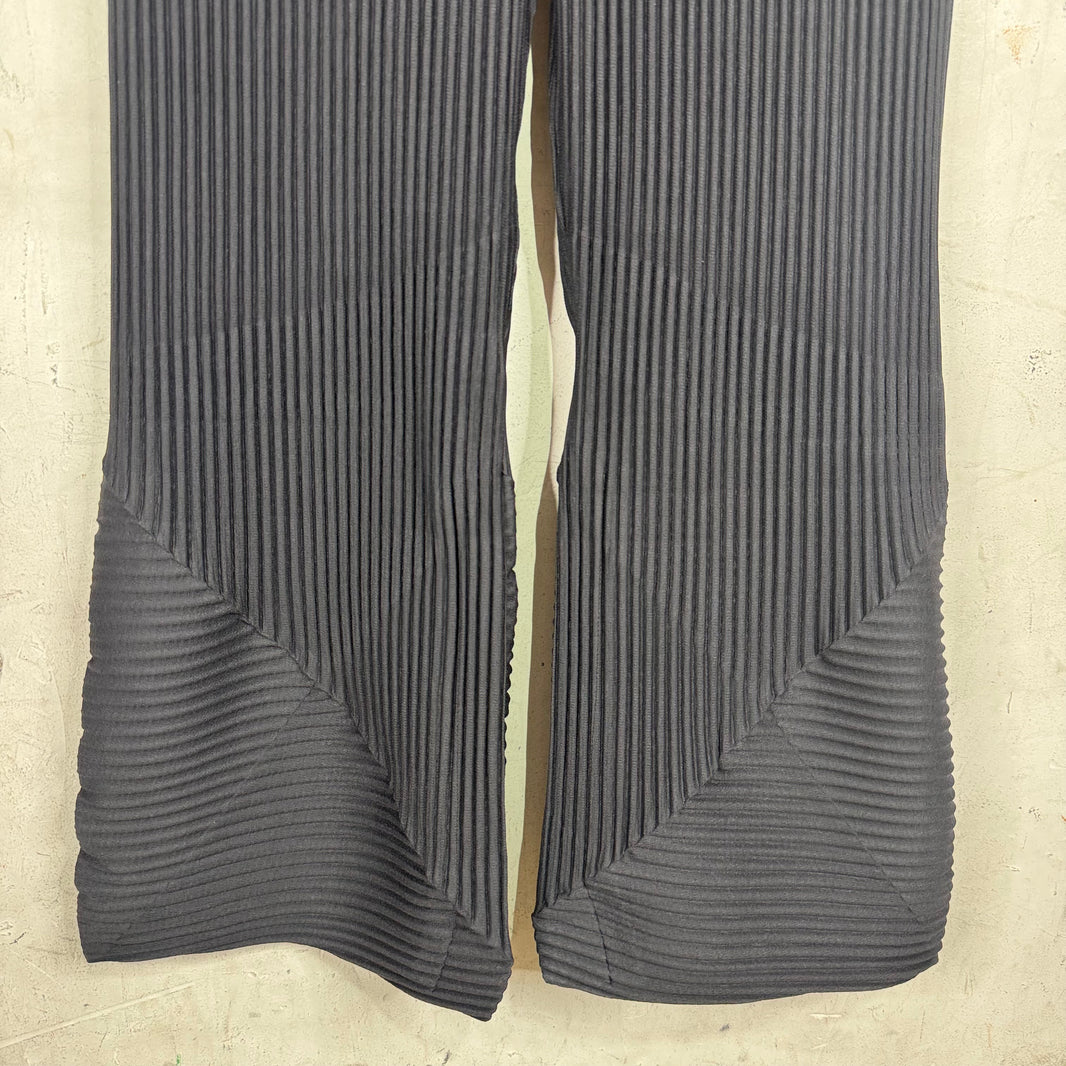 Issey Miyake Pleates Flared Pants