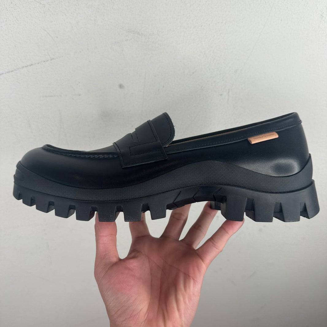 Hender Scheme Black Lug Loafer