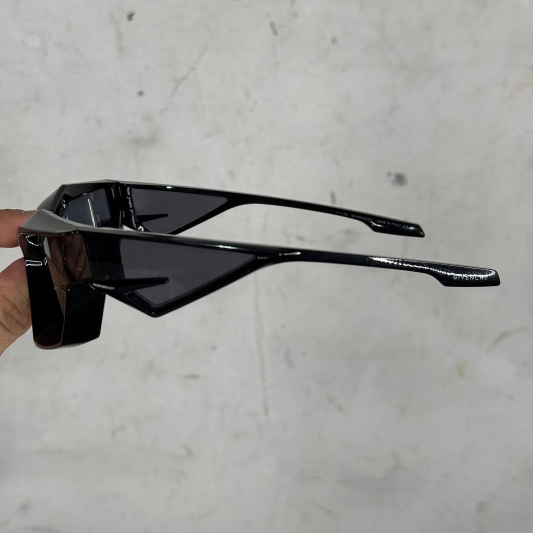 Givenchy GV40049U Sunglasses