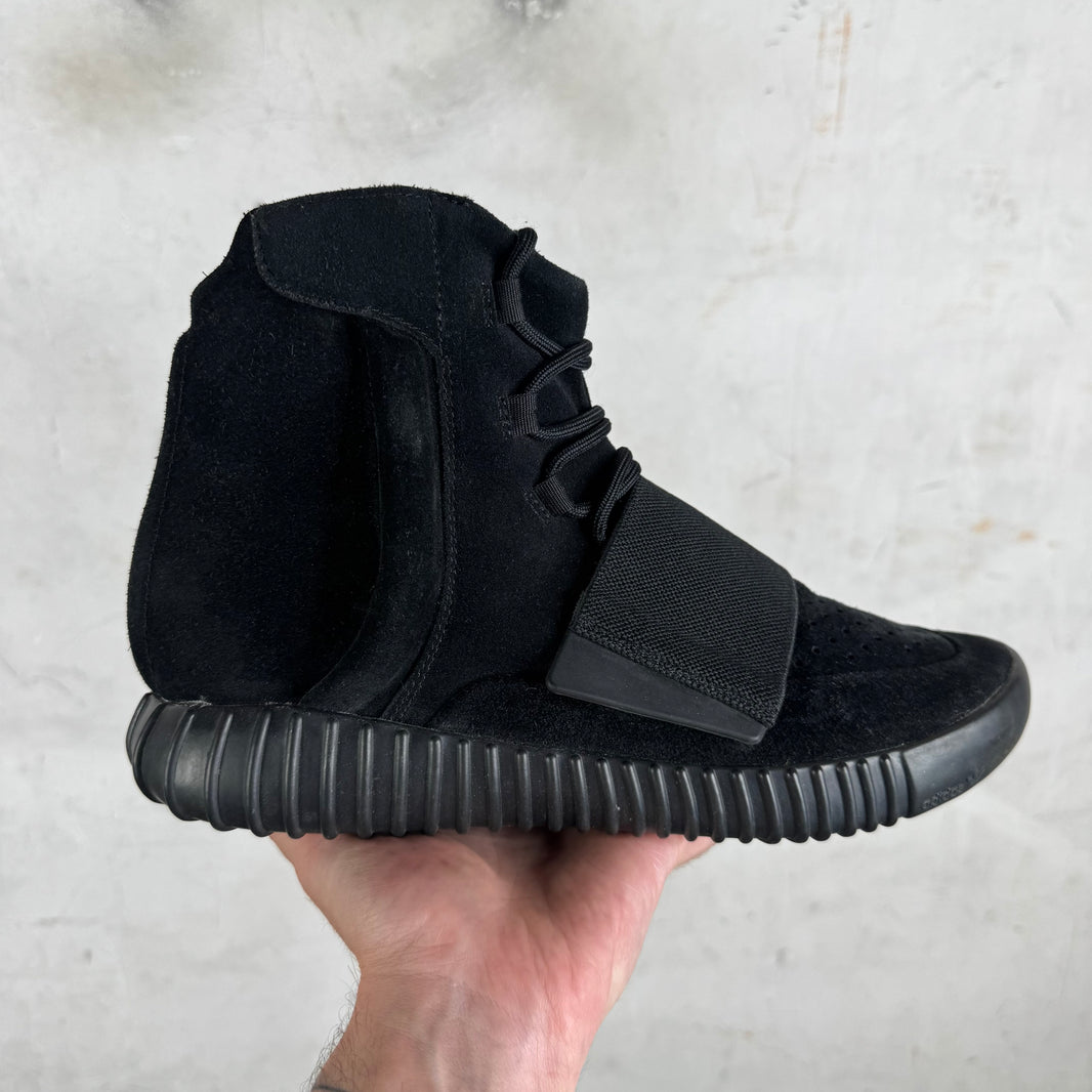 Yeezy Pirate Black 750