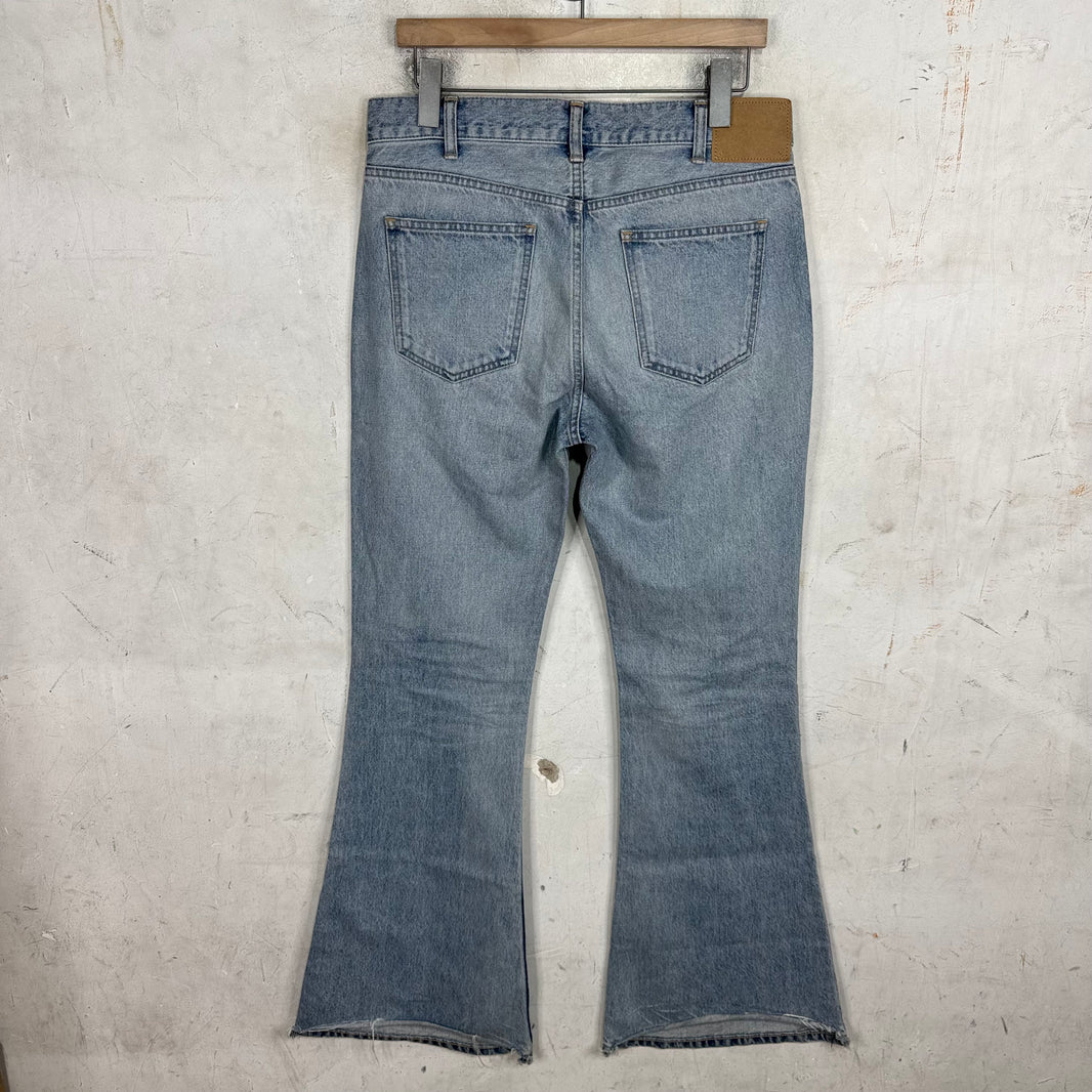 Celine Flared Lightwash Jeans