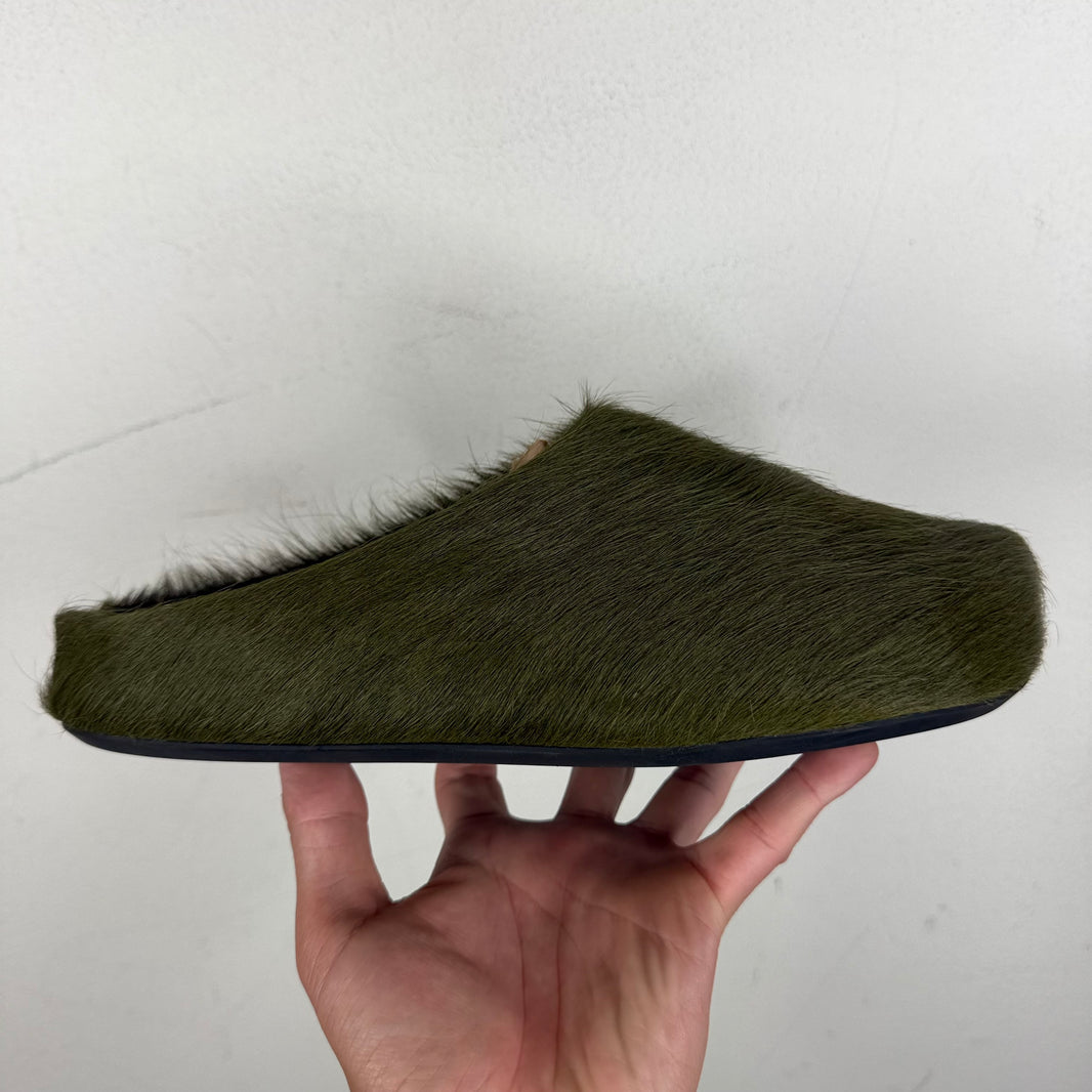 Marni Olive Fussbett Slides