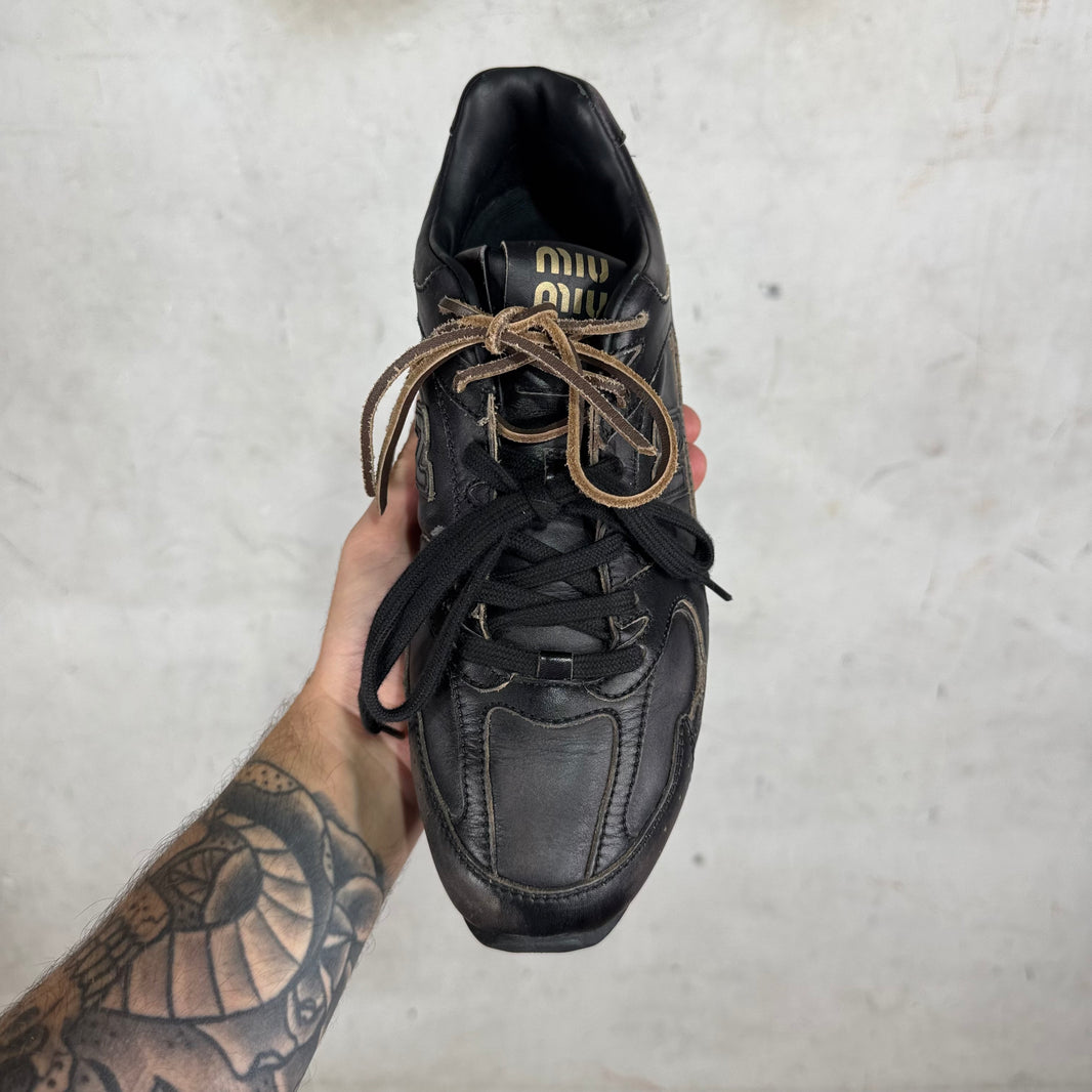 Miu Miu 
Black Leahter New Balance