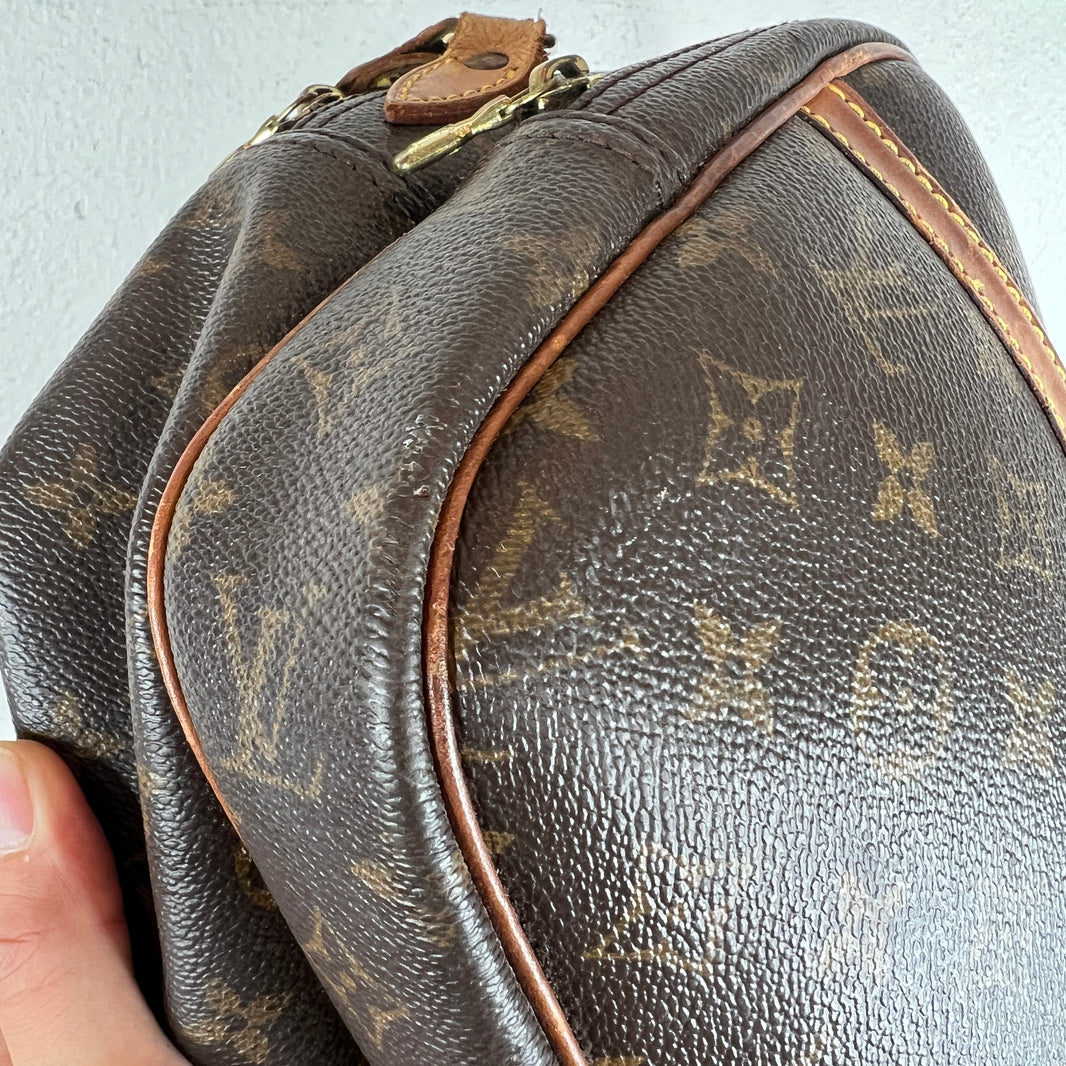 Louis Vuitton Monogram Shoulder Bag