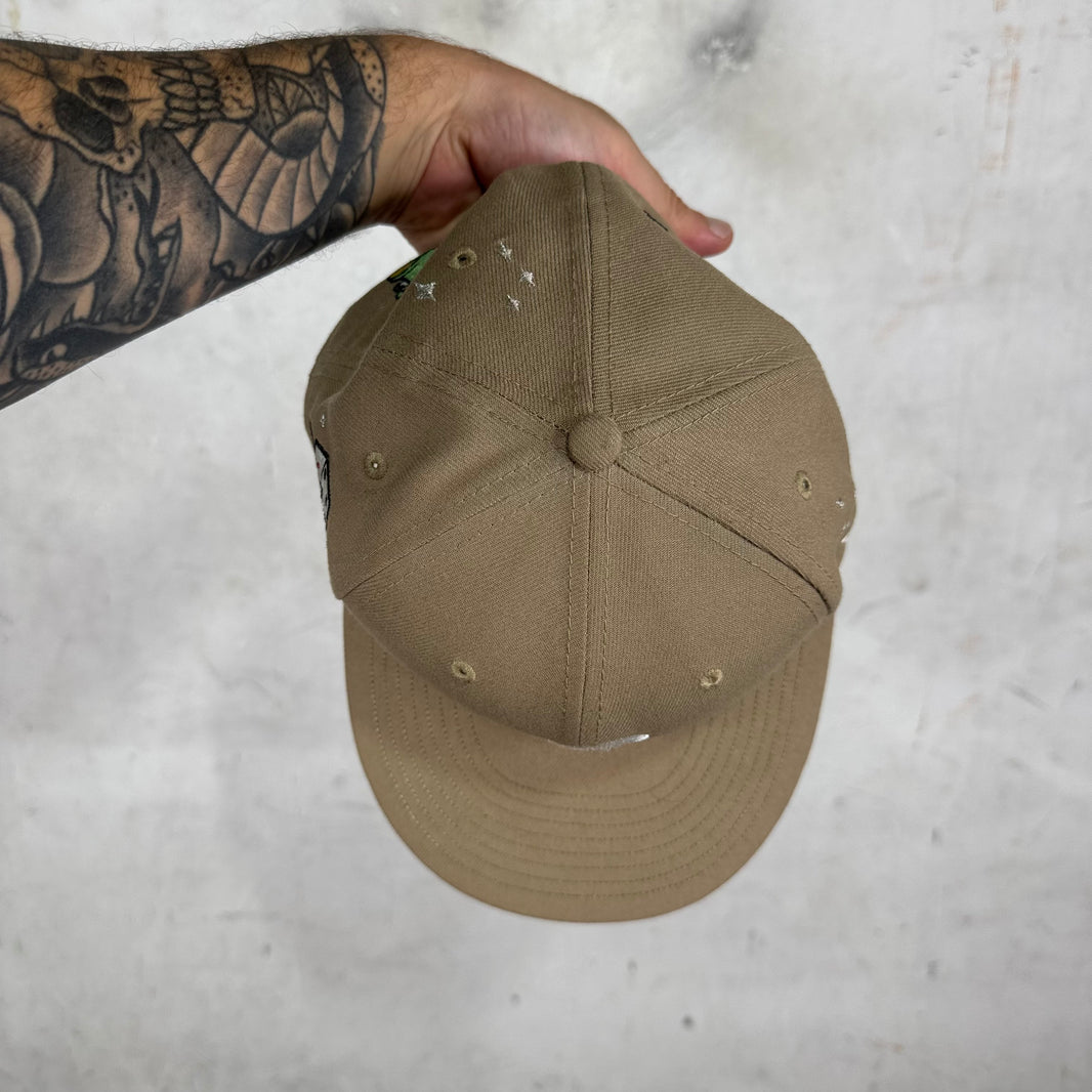 Supreme Beige S Characters Fitted
