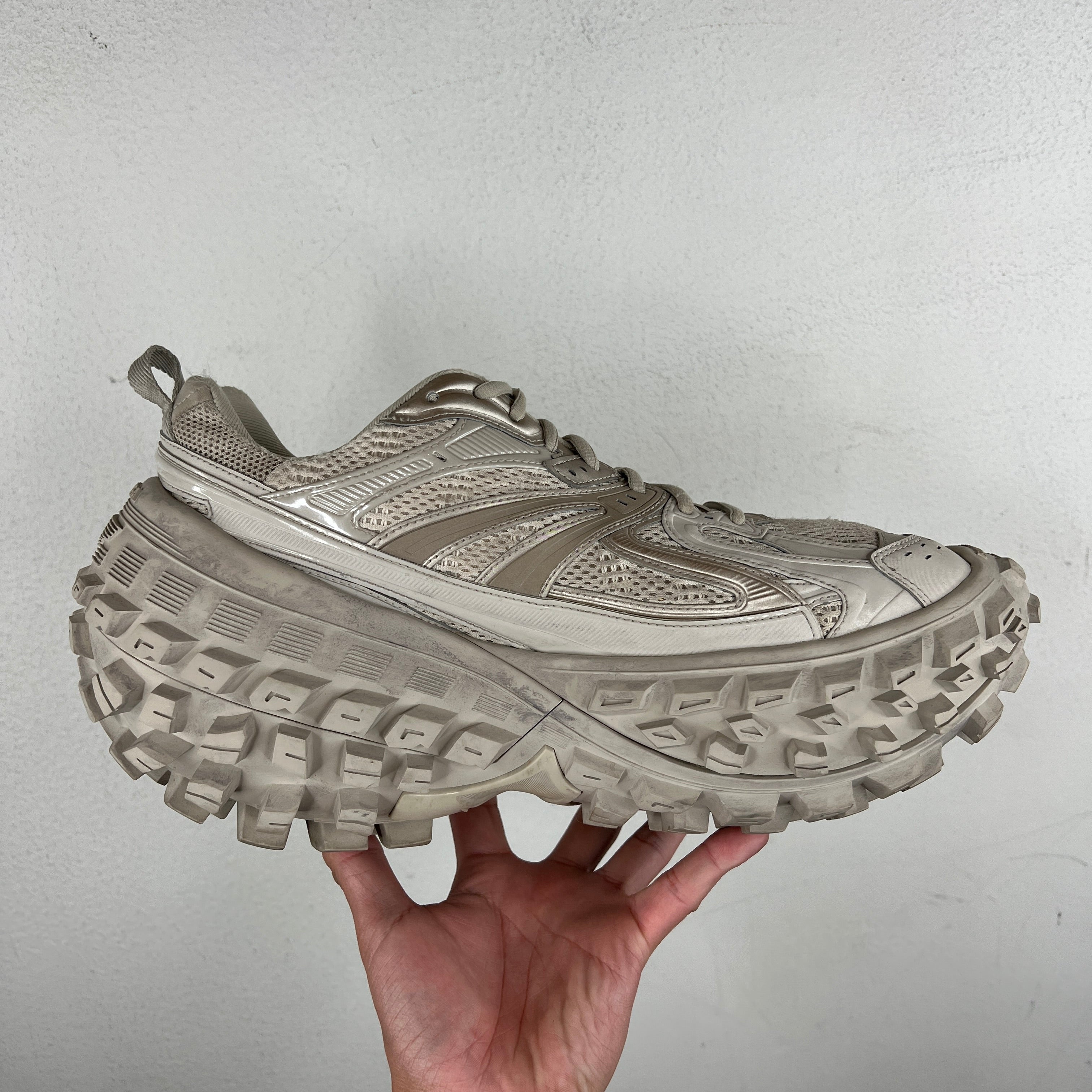 Balenciaga Tan Defender Sneakers – www.Lukes.store
