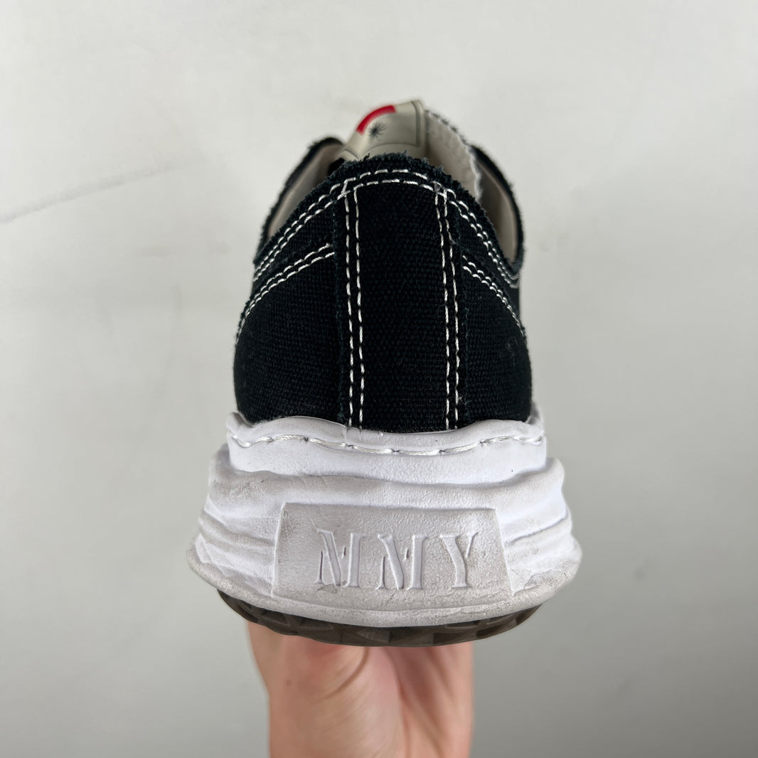MMY Classic Hank Low Sneakers