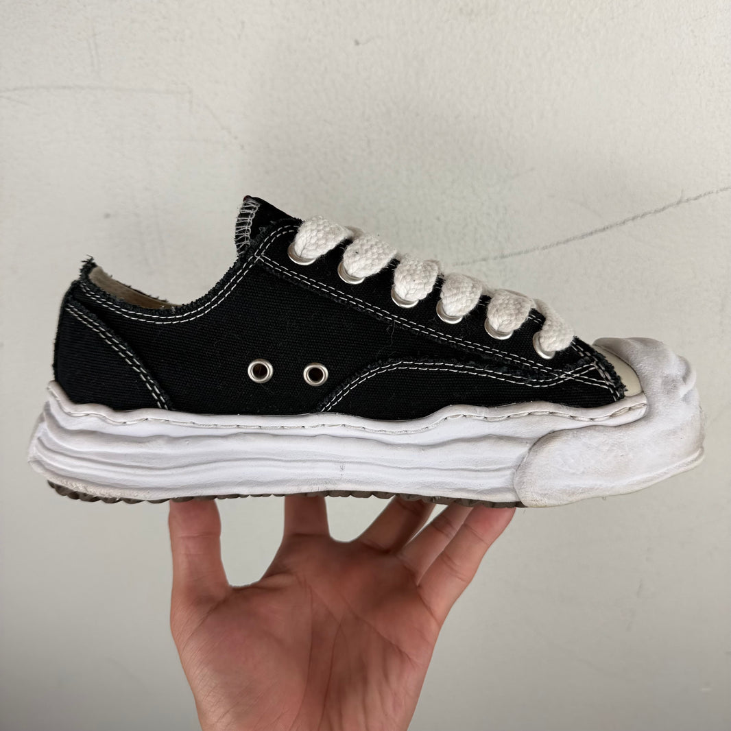 MMY Hank Sneakers