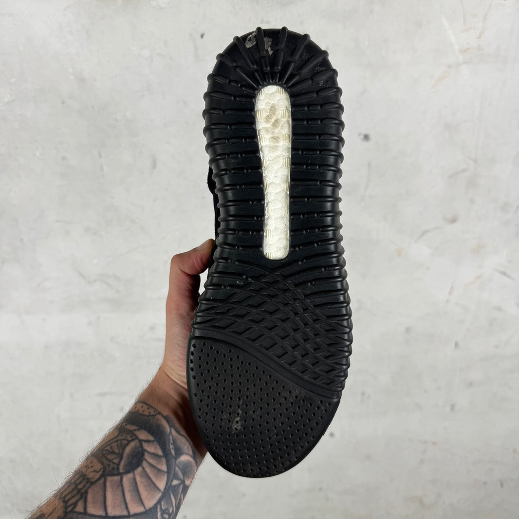 Yeezy Pirate Black 750