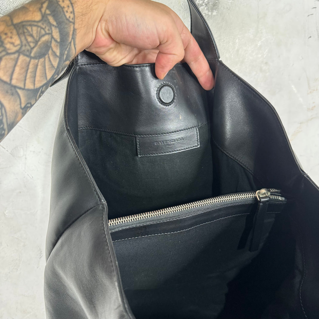 Balenciaga Badged Cowhide Leather Tote Bag