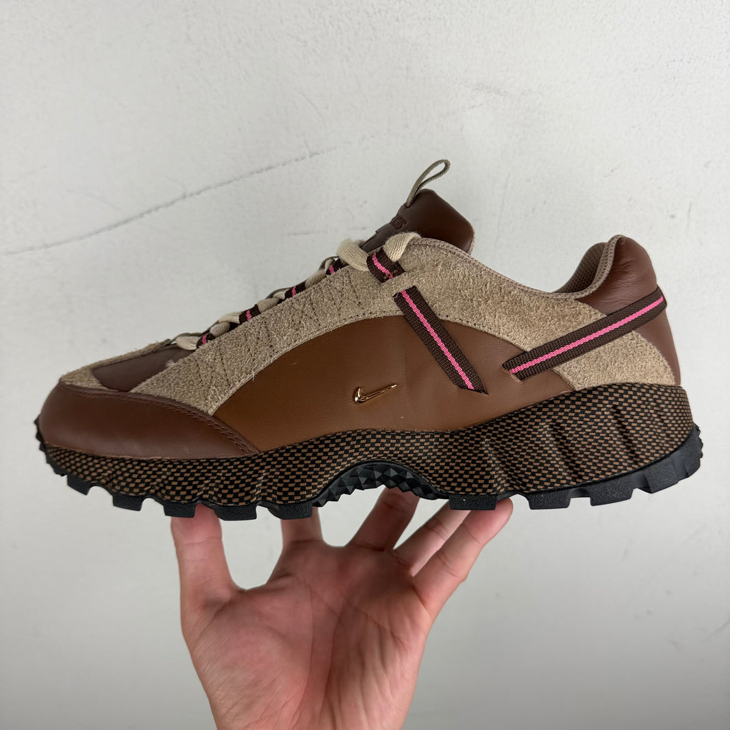 Nike Jacquemus Humara Sneakers