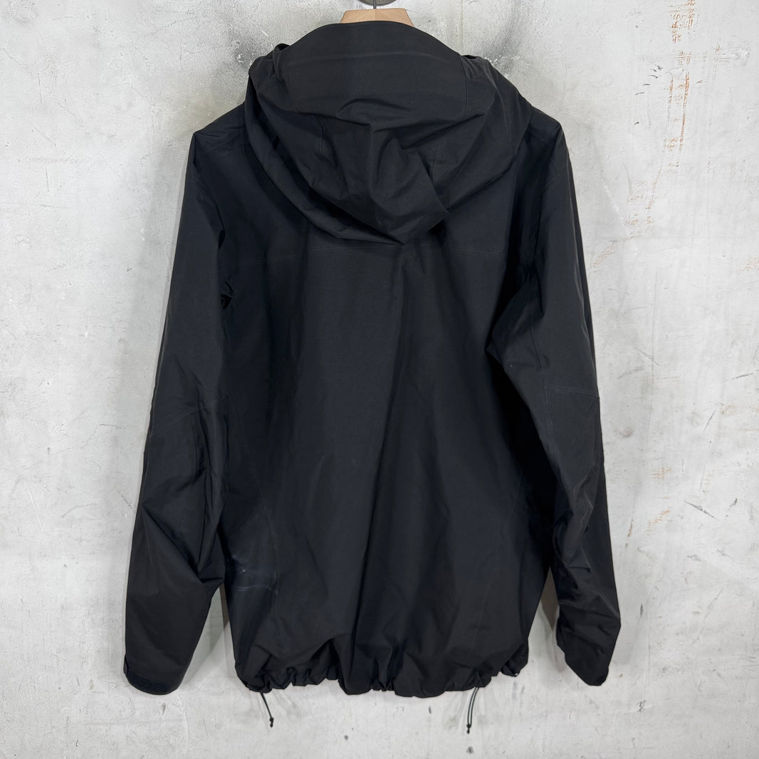 Arc'teryx Black Beta AR Jacket