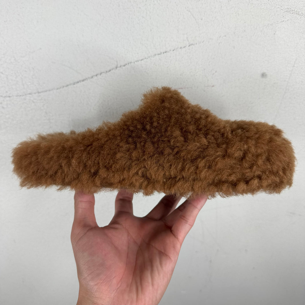 Marni Shearling Fussbett Slippers