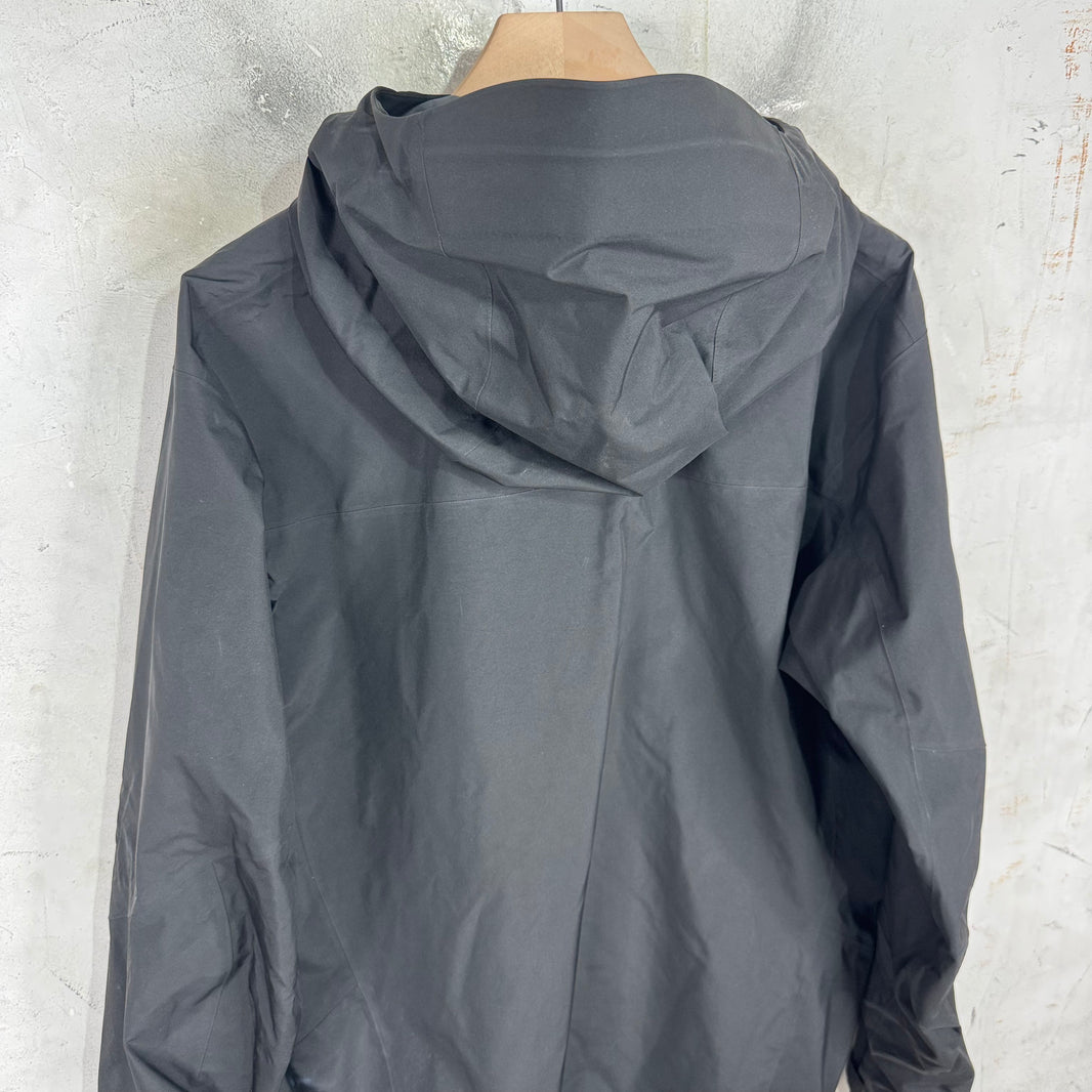 Arc'teryx Black Beta AR Jacket