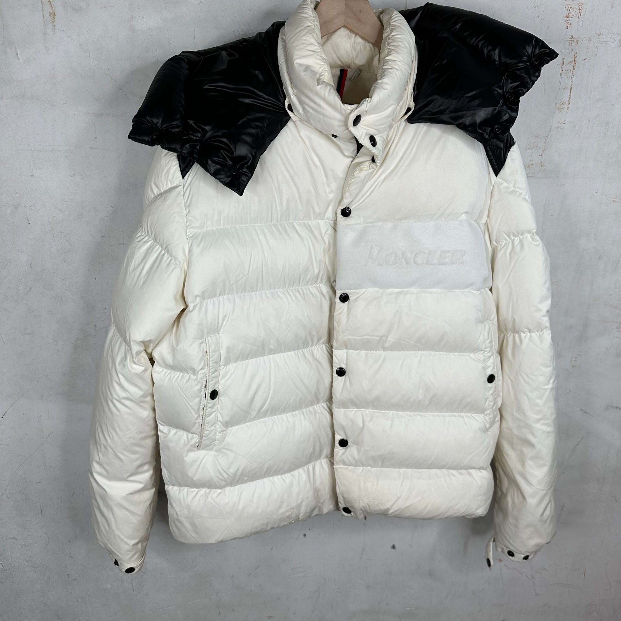 Moncler White Aubrac Giubbotto Jacket