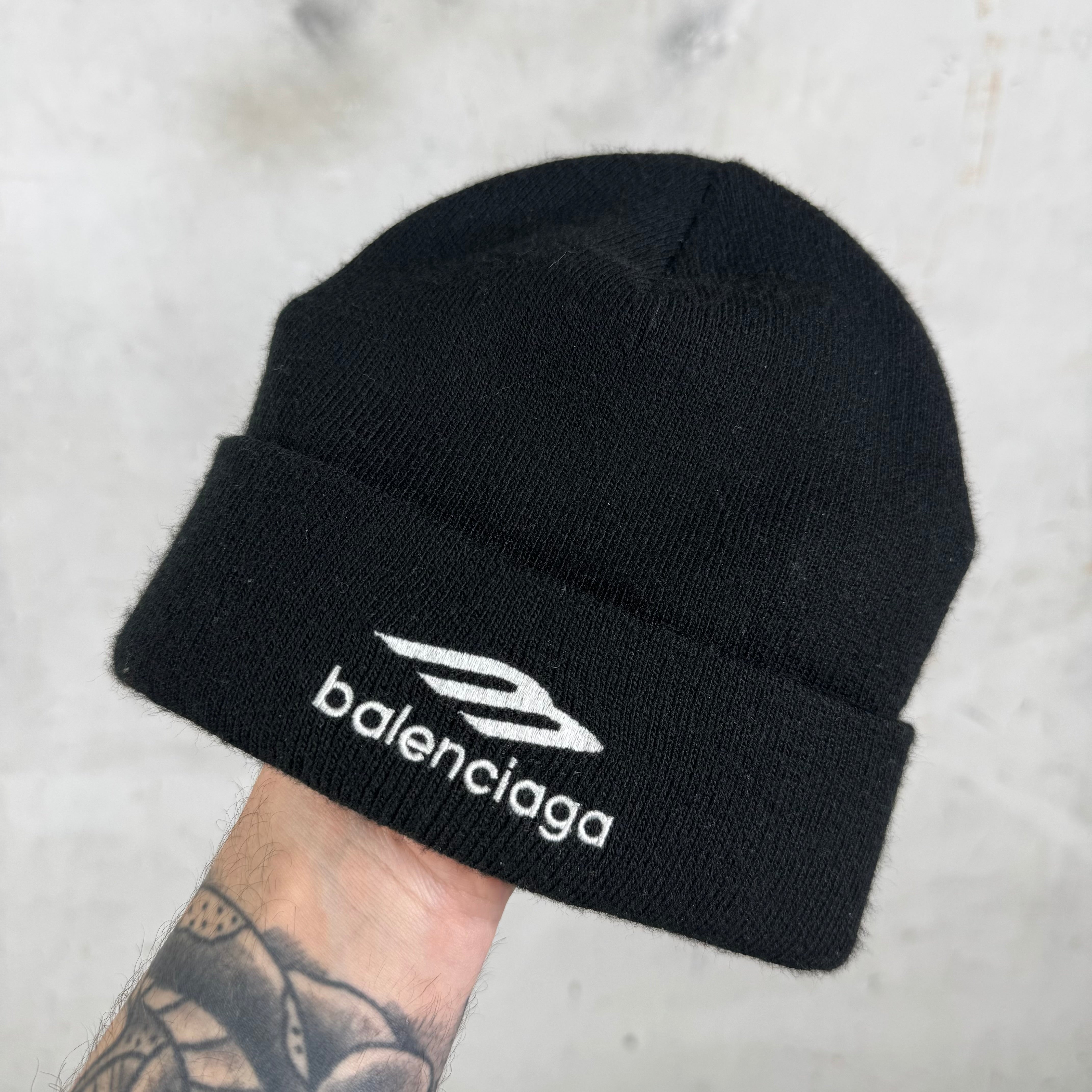 Balenciaga Sporty B Beanie – www.Lukes.store