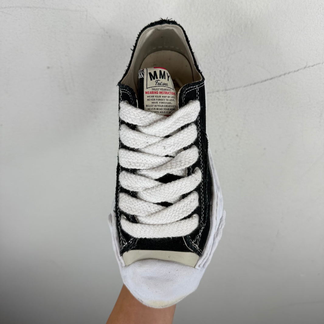MMY Hank Sneakers