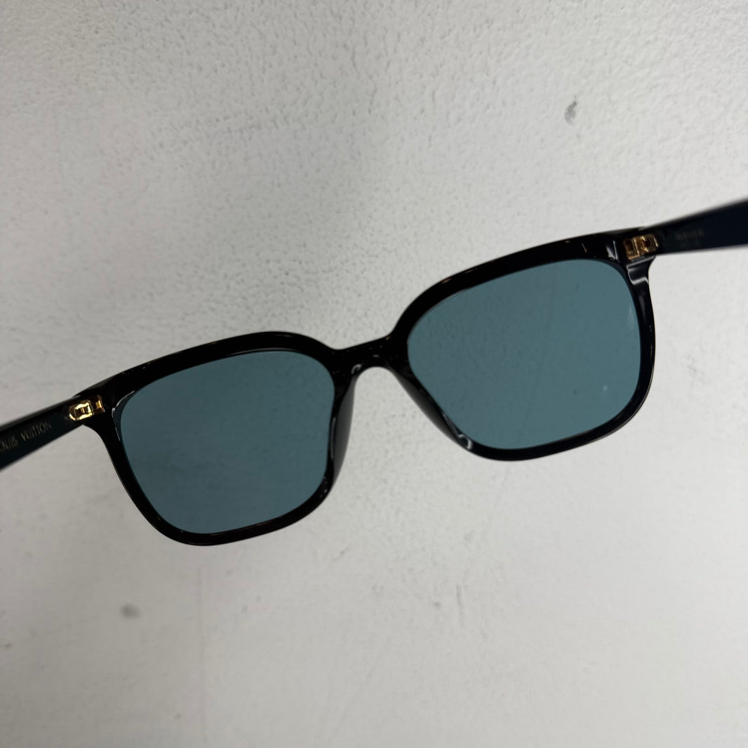Louis Vuitton Z2151U Sunglasses