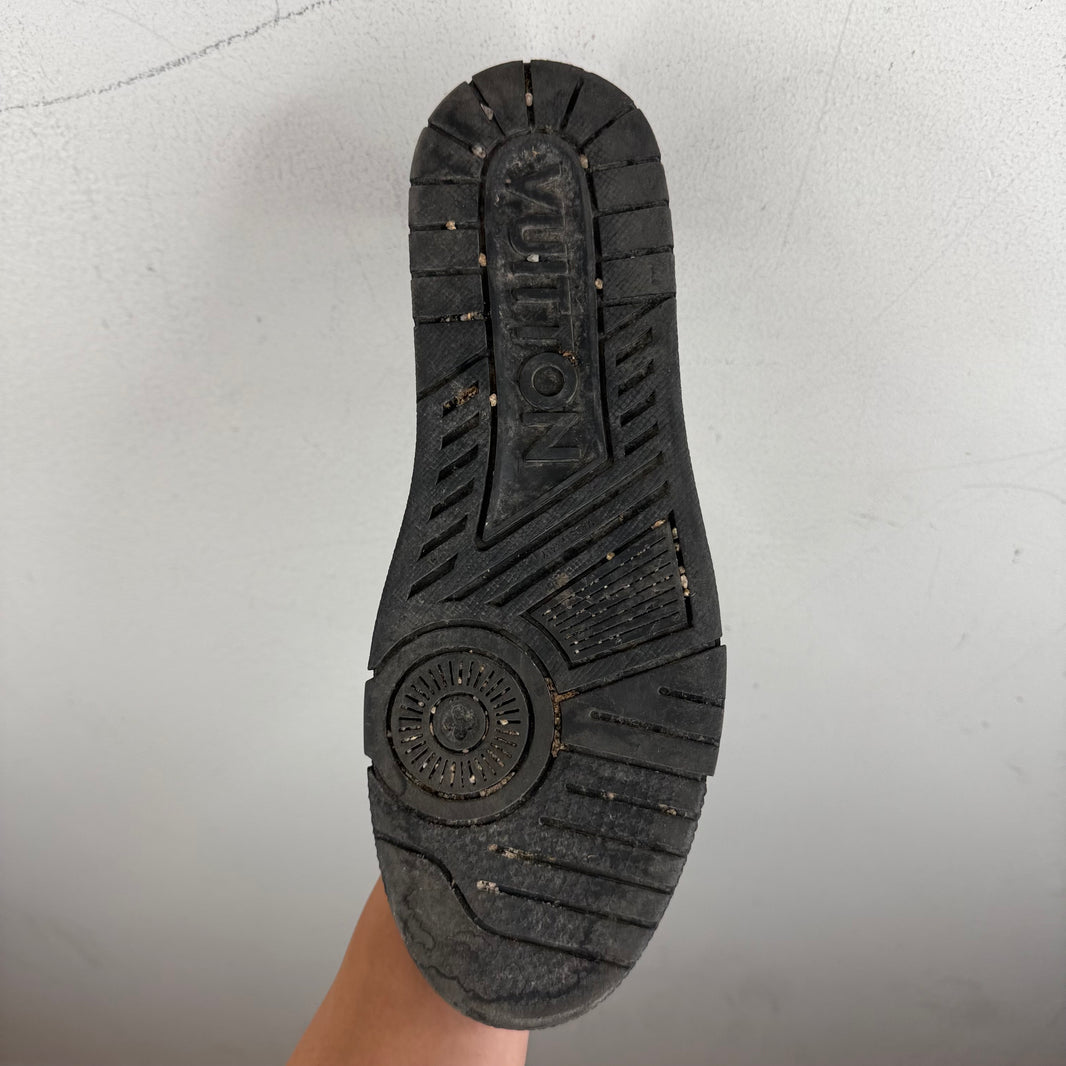 Louis Vuitton Employee Trainers