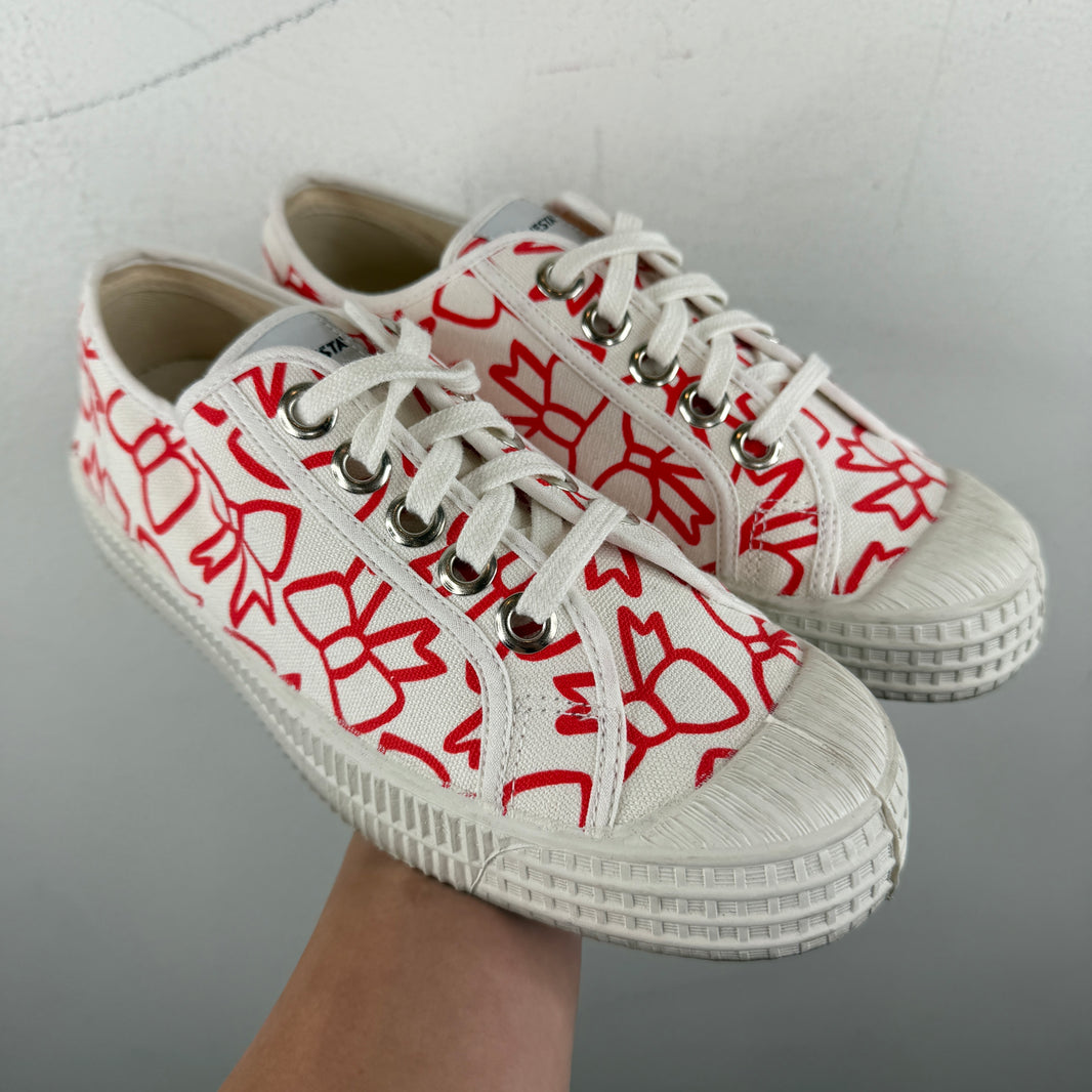 CDG Girl Bowtie Low Top Sneakers