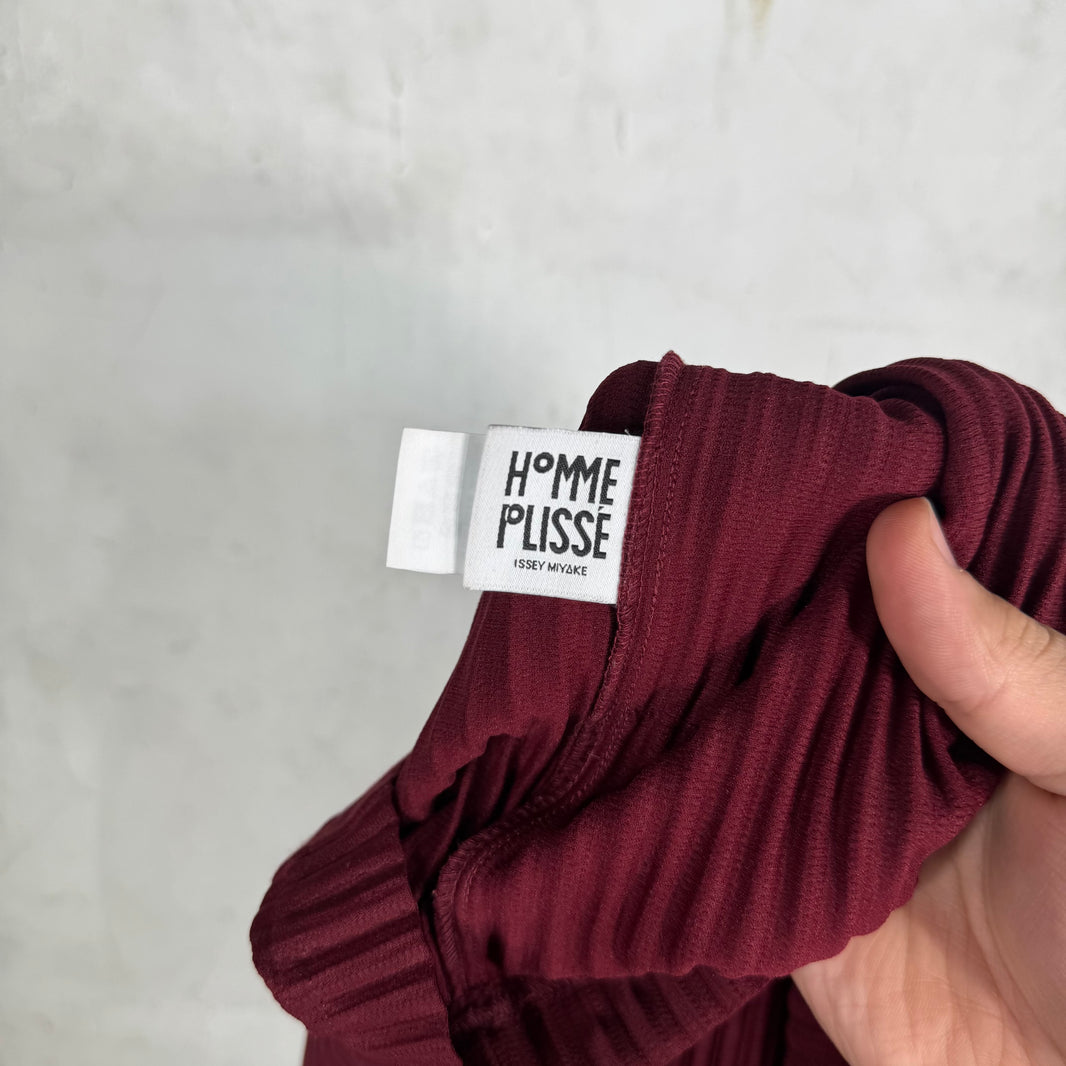 Issey Miyake Maroon Pleates Sleeveless Shirt