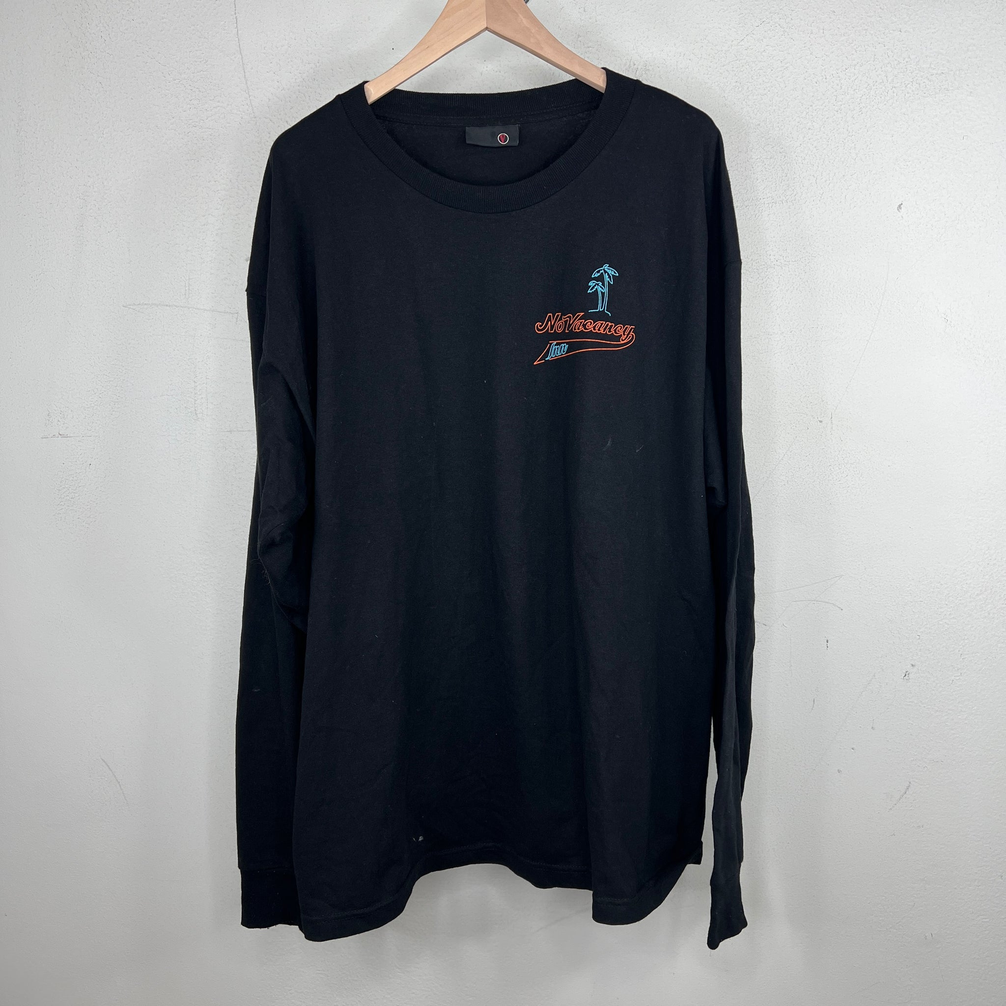 VLONE No Vacancy Inn Longsleeve T-Shirt