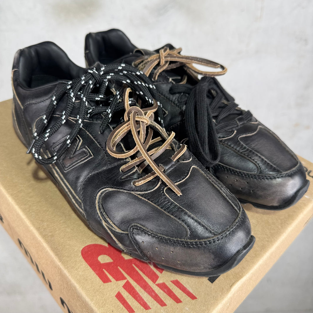 Miu Miu 
Black Leahter New Balance