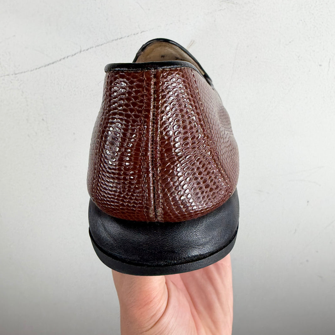 Belgian Shoes Leather Textured Loafers
