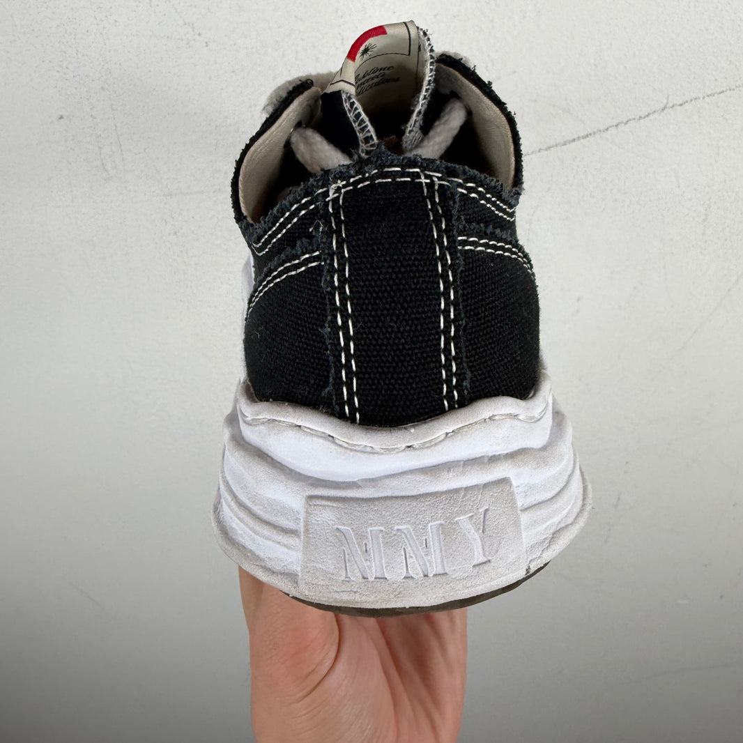 MMY Hank Sneakers