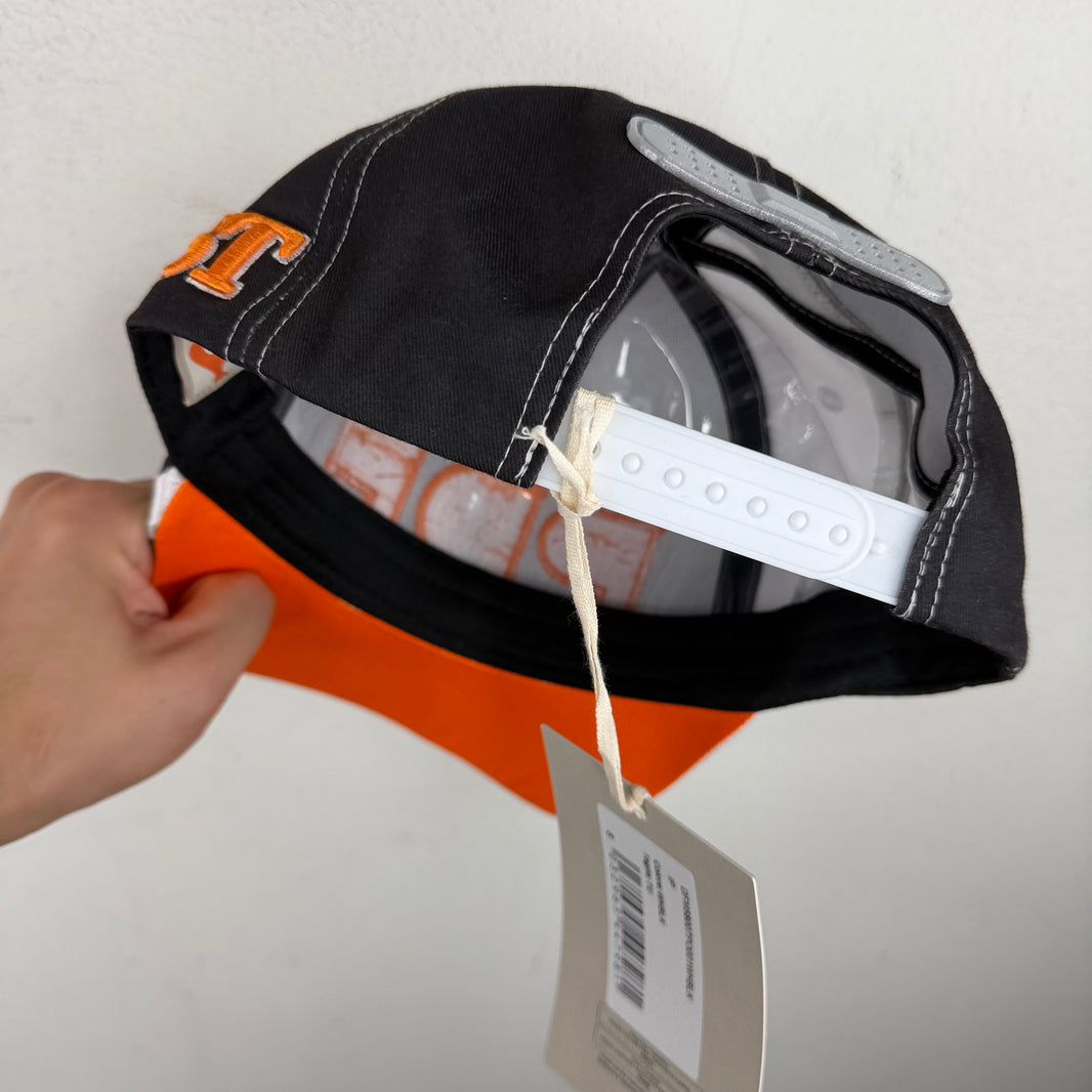 PDFCHANNEL White Racing Hat
