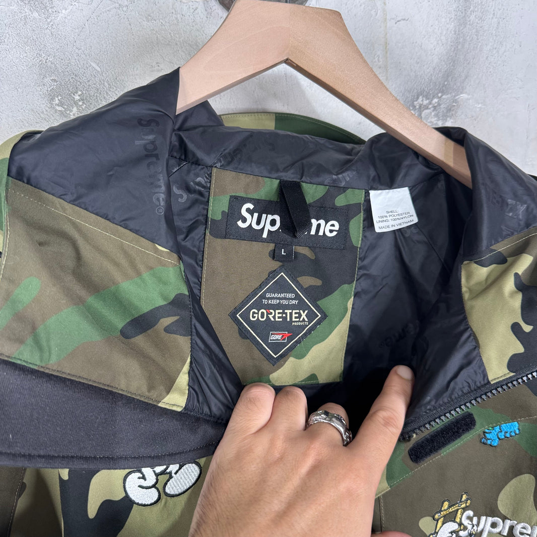 Supreme Goretex Smurfs Camo Shell Jacket