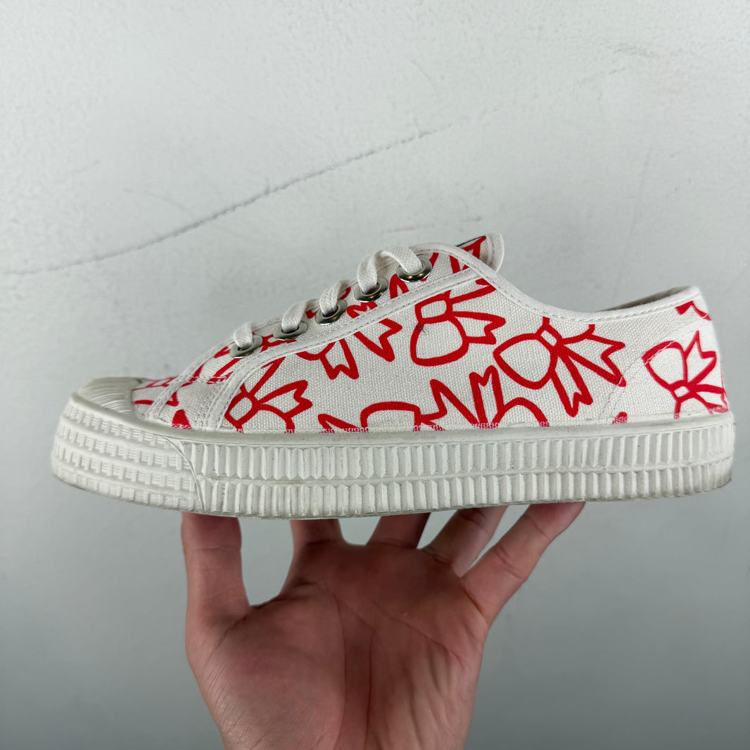 CDG Girl Bowtie Low Top Sneakers