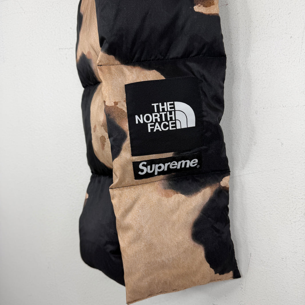Supreme TNF Bleached Print 700 Fill Scarf