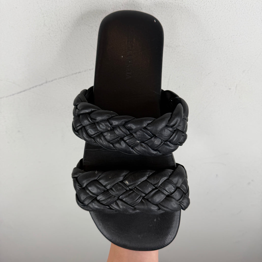 Bottega Veneta Black Woven Sandals