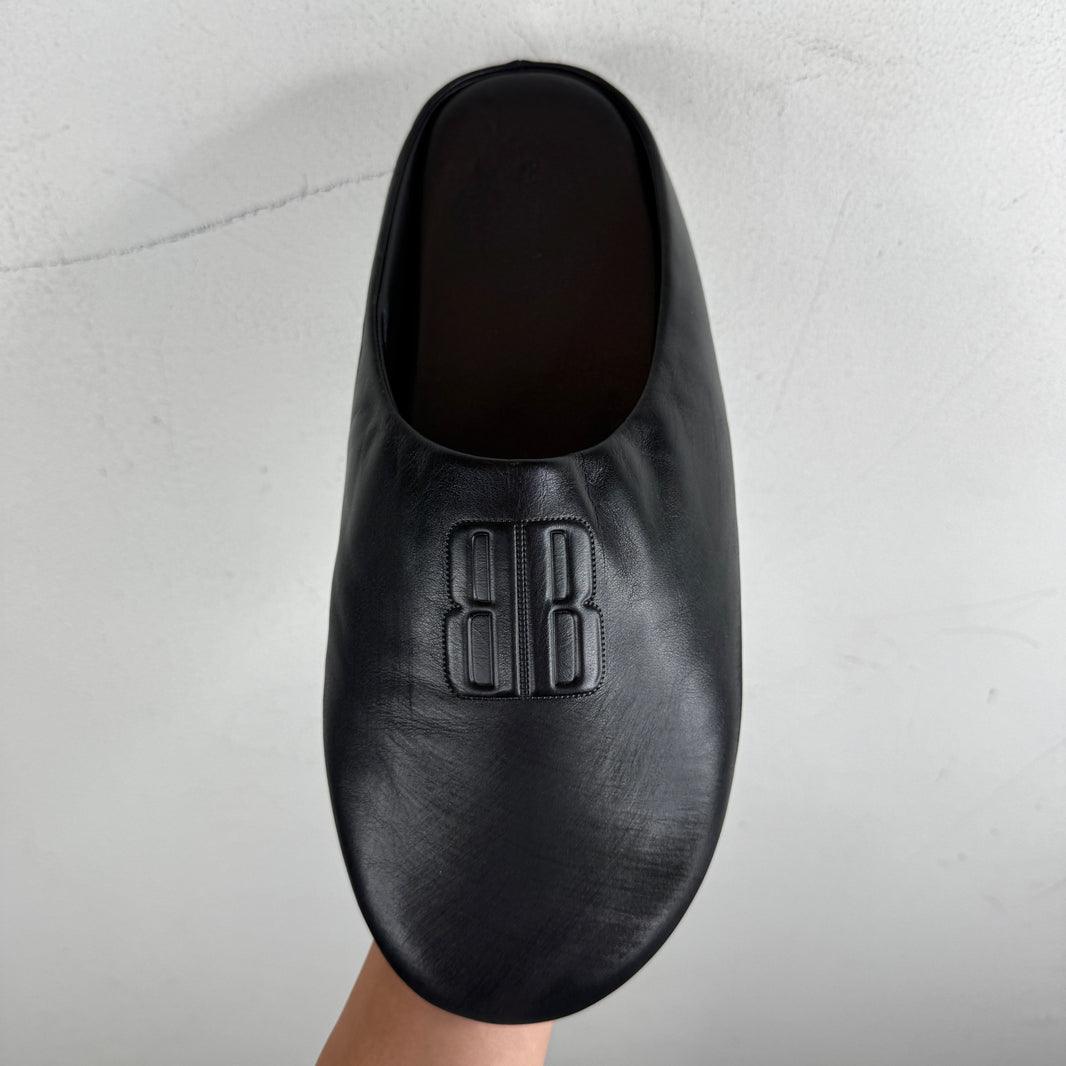 Balenciaga Chateau Leather Slippers