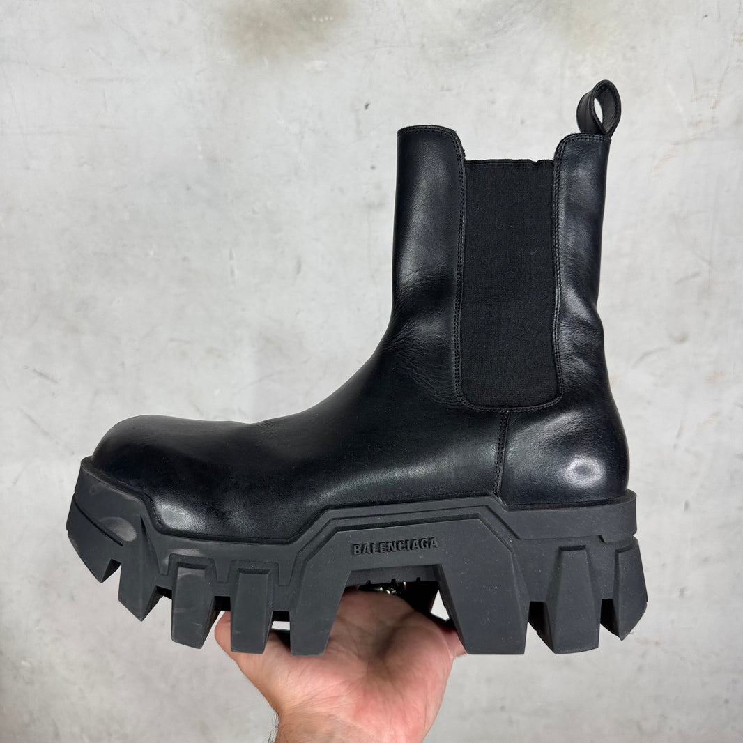 Balenciaga Bulldozer Pull Boots